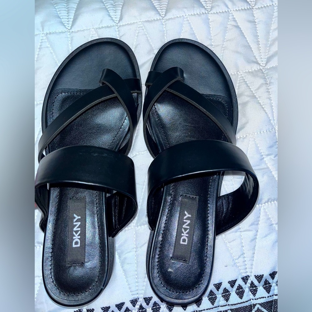 Dkny sandals